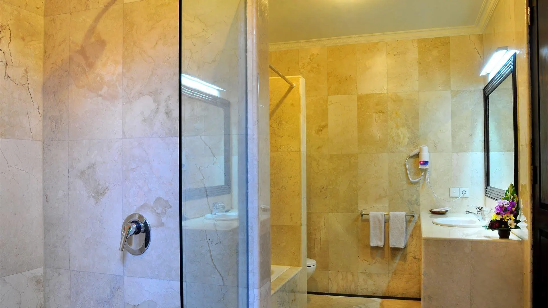 Puri Yuma Hotel Denpasar